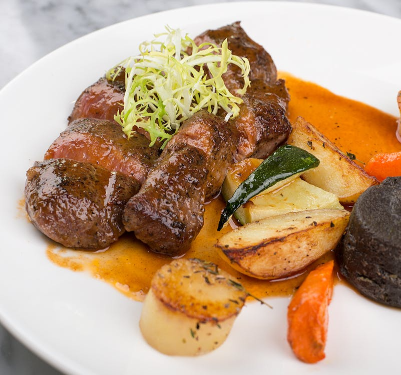 Roast beef & mozzarella